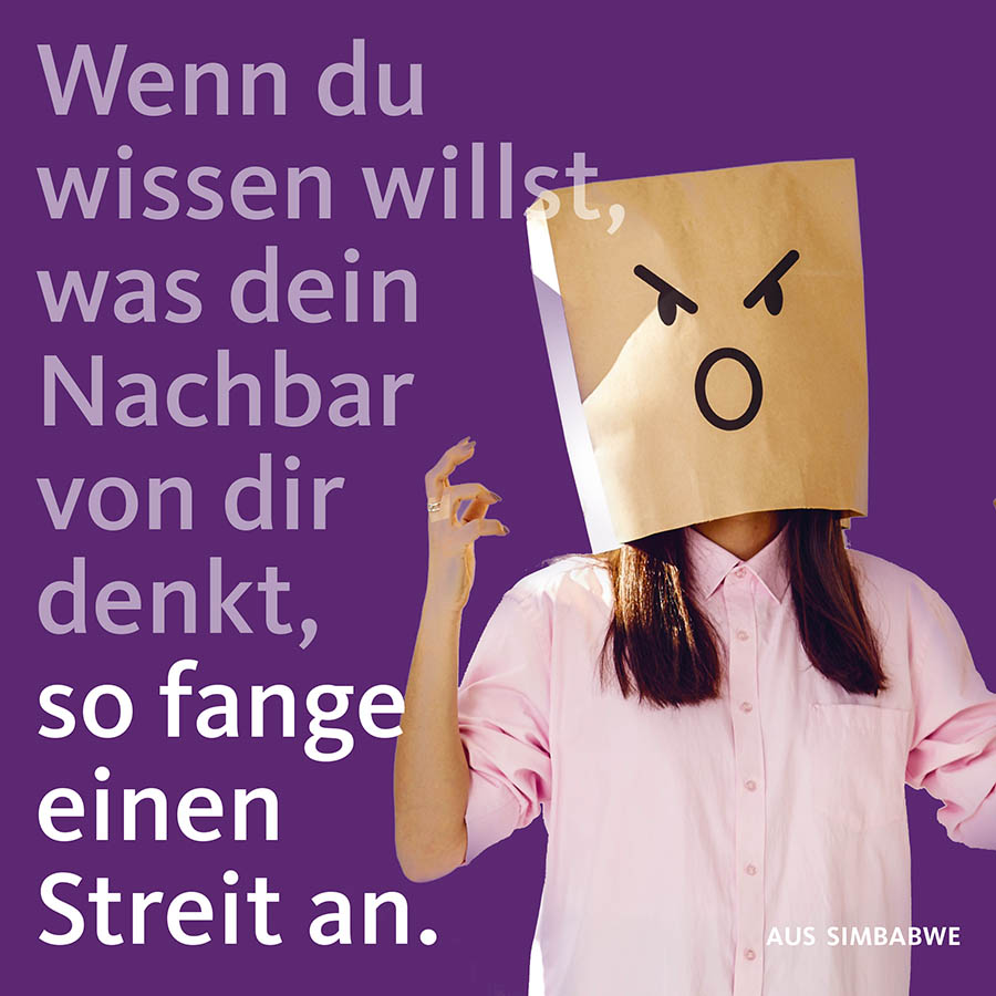 Person mit Papiertütemit bösem Gesicht auf dem Kopf; Text im Bild: so fange einen Streit an.