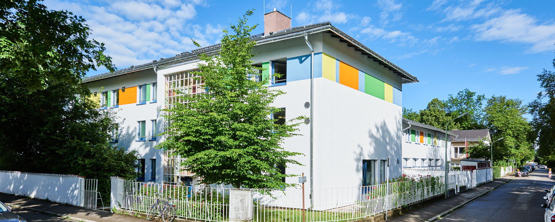 Gebäude der Samuel-Heinicke-Fachoberschule Blick von der Straße