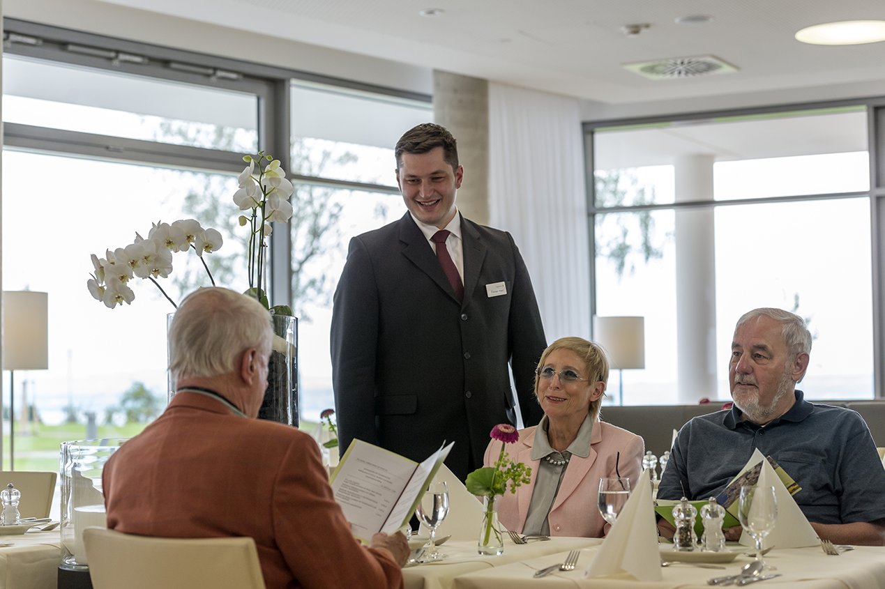 Wählen Sie spontan aus der Menükarte, worauf Sie Appetit haben.