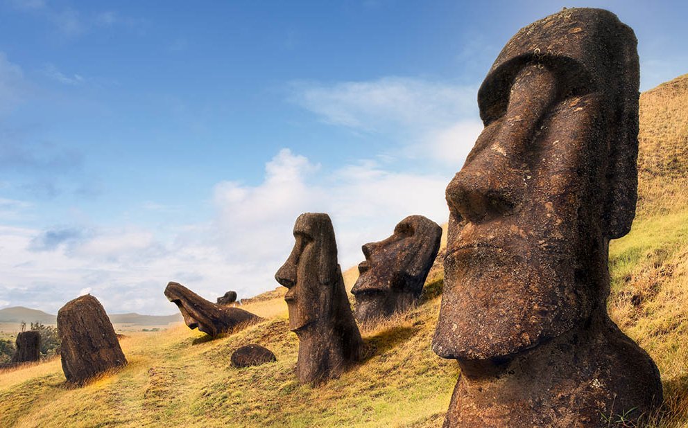 Steinskulpturen auf den Osterinseln
