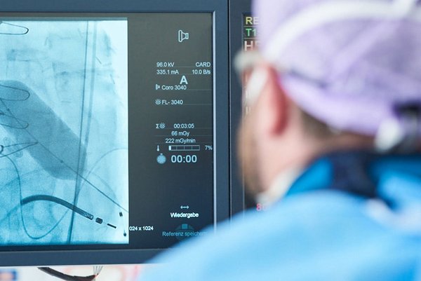Wir betreiben auf unserem Fachgebiet der Inneren Medizin Hochleistungsmedizin, Prof. Dr. Oliver Husser