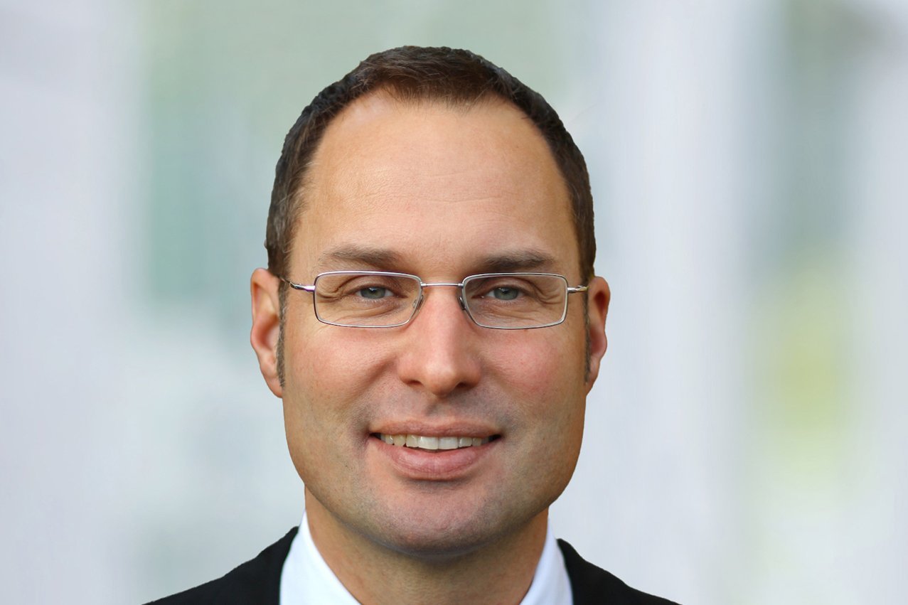 Dr. med. Johannes Patzelt Porträtaufnahme des Privatdozenten Herrn Dr. med. Johannes Patzelt, Oberarzt in der Fachabteilung für Kardiologie und Intensivmedizin