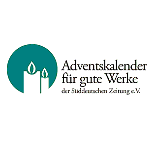 Ein Logo mit zwei Kerzen und den Worten "Adventskalender für gute Werke der Süddeutschen Zeitung"