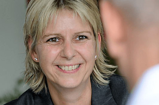 Augustinum Mitarbeiterin bei der Beratung
