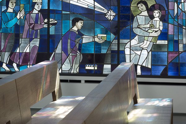 Innenaufnahme aus der Simeonskirche im Augustinum München-Neufriedenheim