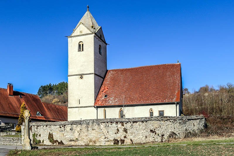 Jakobsweg: St. Gangolfskapelle von außen