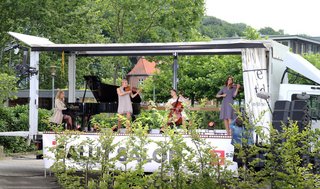 Salut Salon: Das Konzert vor dem Augustinum auf 3sat 