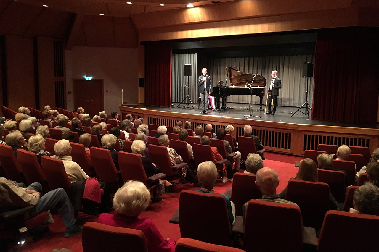 Die Veranstaltungen im Theatersaal genießen einen hervorragenden Ruf und sind eine feste Größe im Kulturangebot der Region.