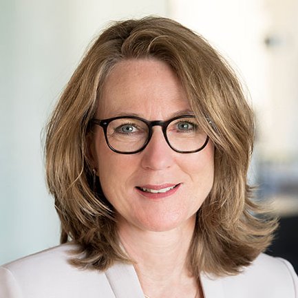 Caroline Hillesheim, Direktorin 