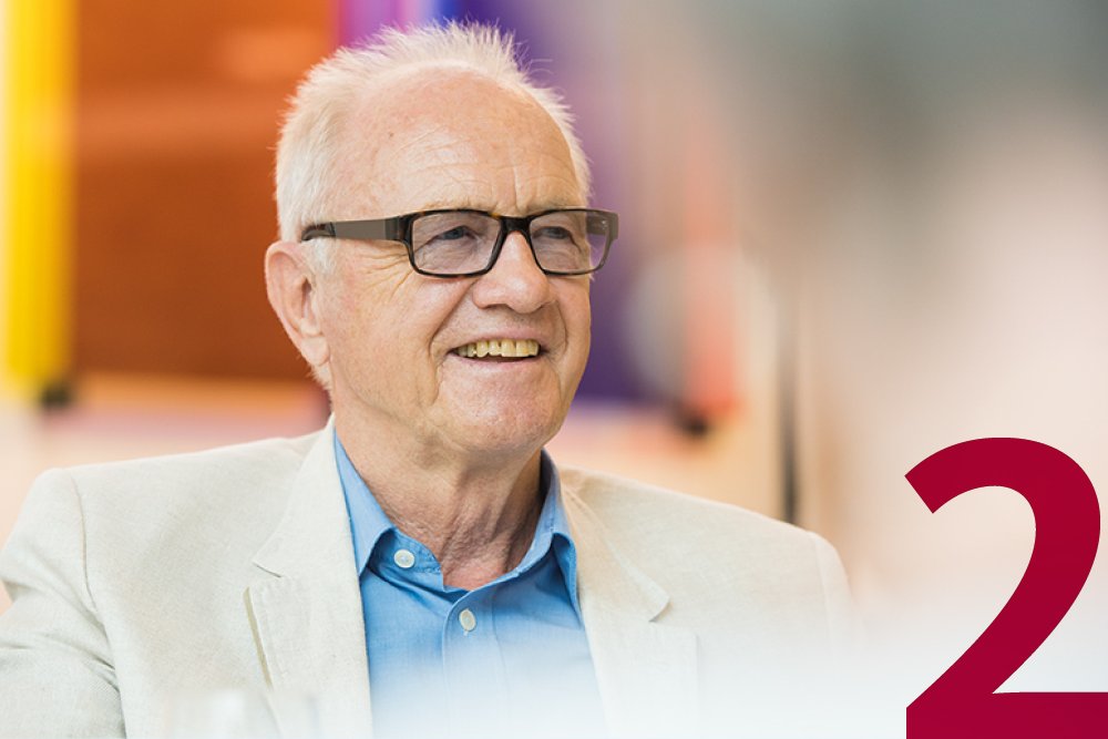 Im Augustinum bestimmen Sie selbst, wie Sie Ihr Leben gestalten. Porträtaufnahme eines glücklichen Seniors
