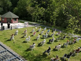 Freiluft-Gottesdienst im Augustinum