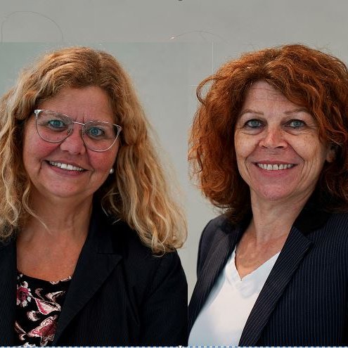 Foto von Simone Benz und Petra Masou, Interessentenberatung